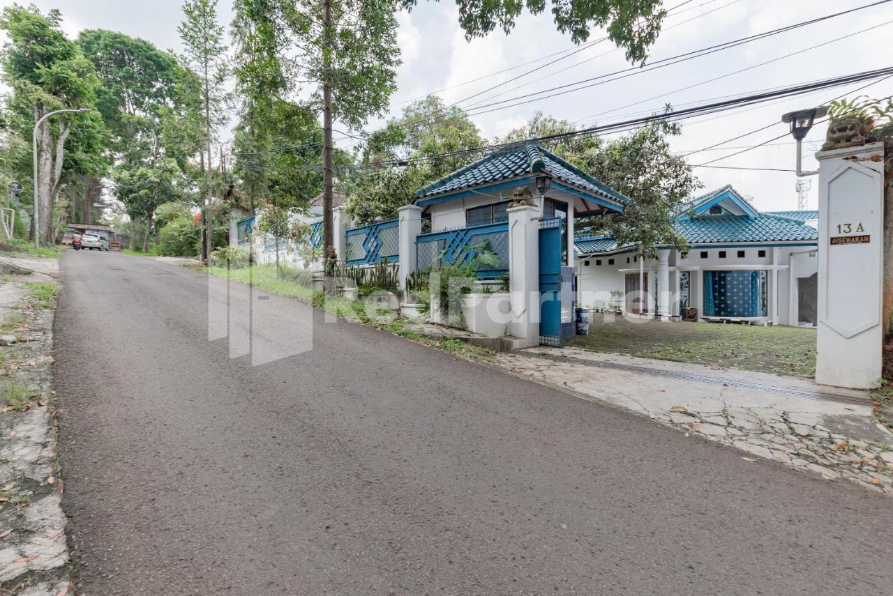 Biru Homestay Bandung Mitra Reddoorz Eksteriør billede